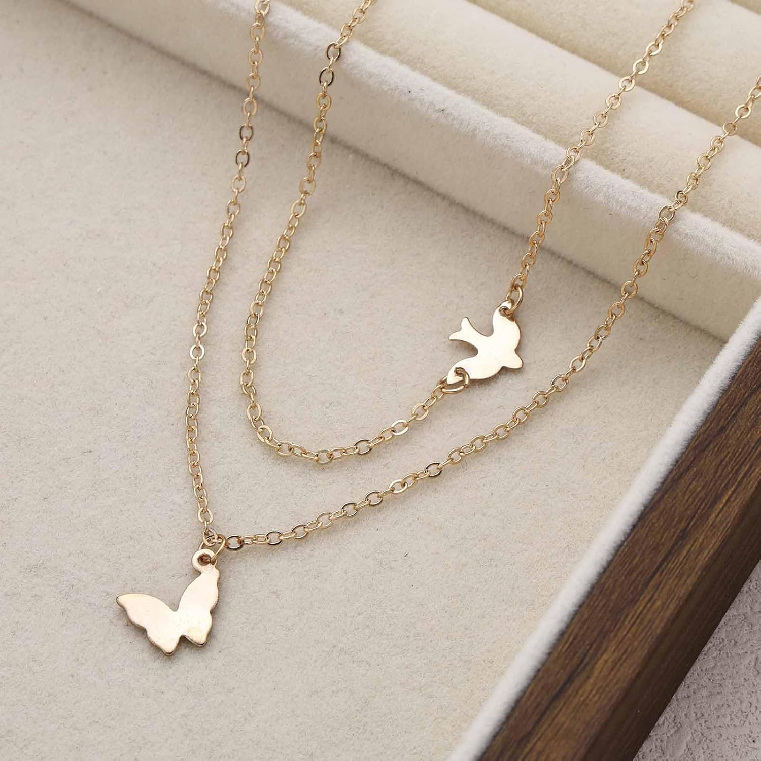 Vintage Layered Butterfly Pendant Necklace Tiny Butterfly Choker Necklace Small Doves Chain Choker Layering Bird Chain Jewelry for Women - Image 4