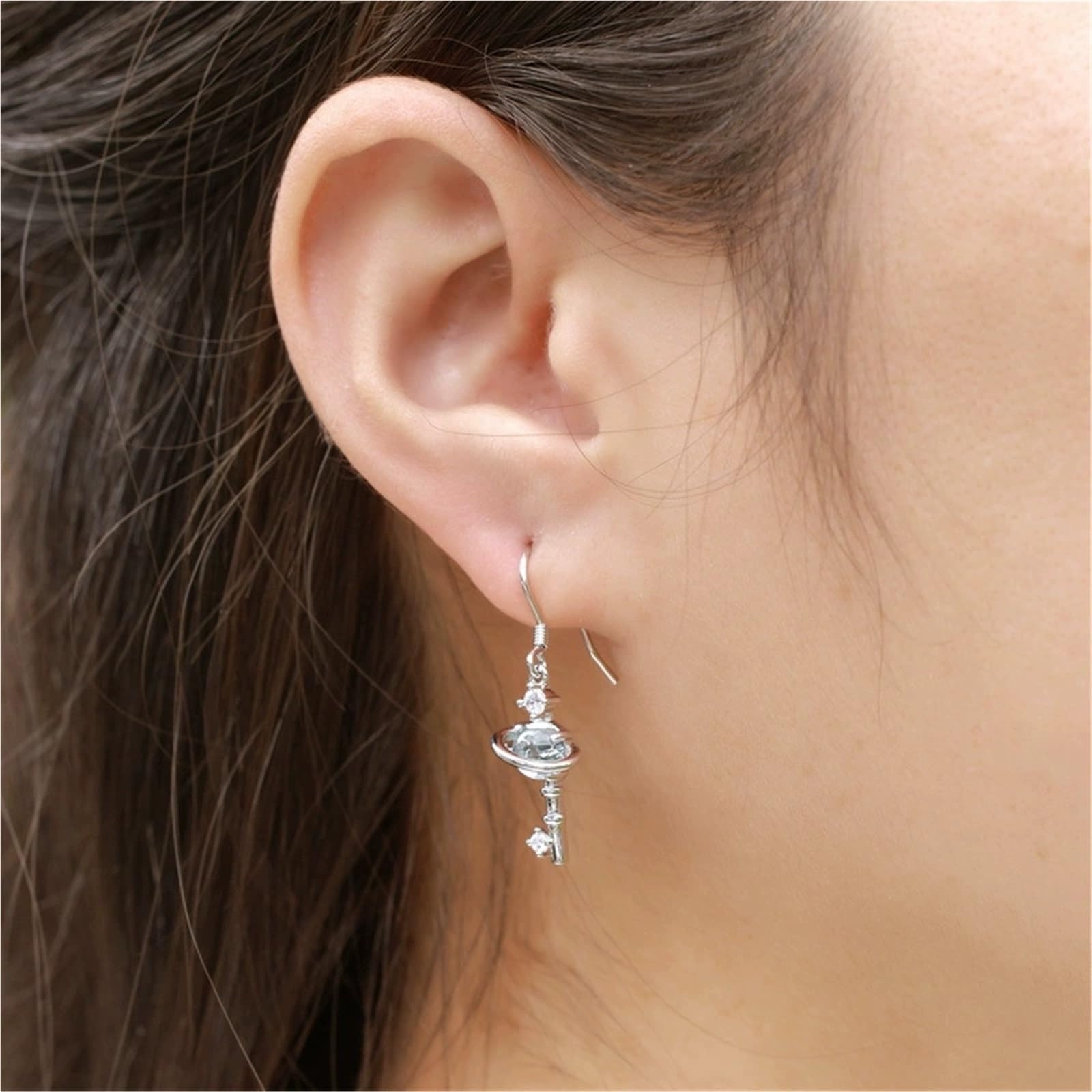 S925 Sterling Silver Sky Blue Topaz Kolczyki dla kobiet, geometryczne lekkie kolczyki, hipoalergiczne pudełko upominkowe, podróże ślubne w biurze