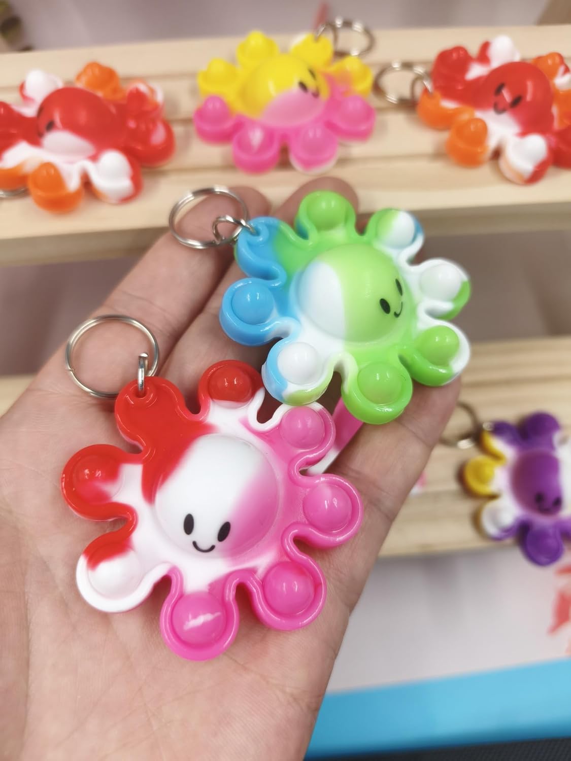30 Packs Bulk octopus Mini Pop Fidget Keychain,Birthday Party Favors,Sea Animal for kids toys, Smmuer Classroom Student Prizes Hoilday Gifts