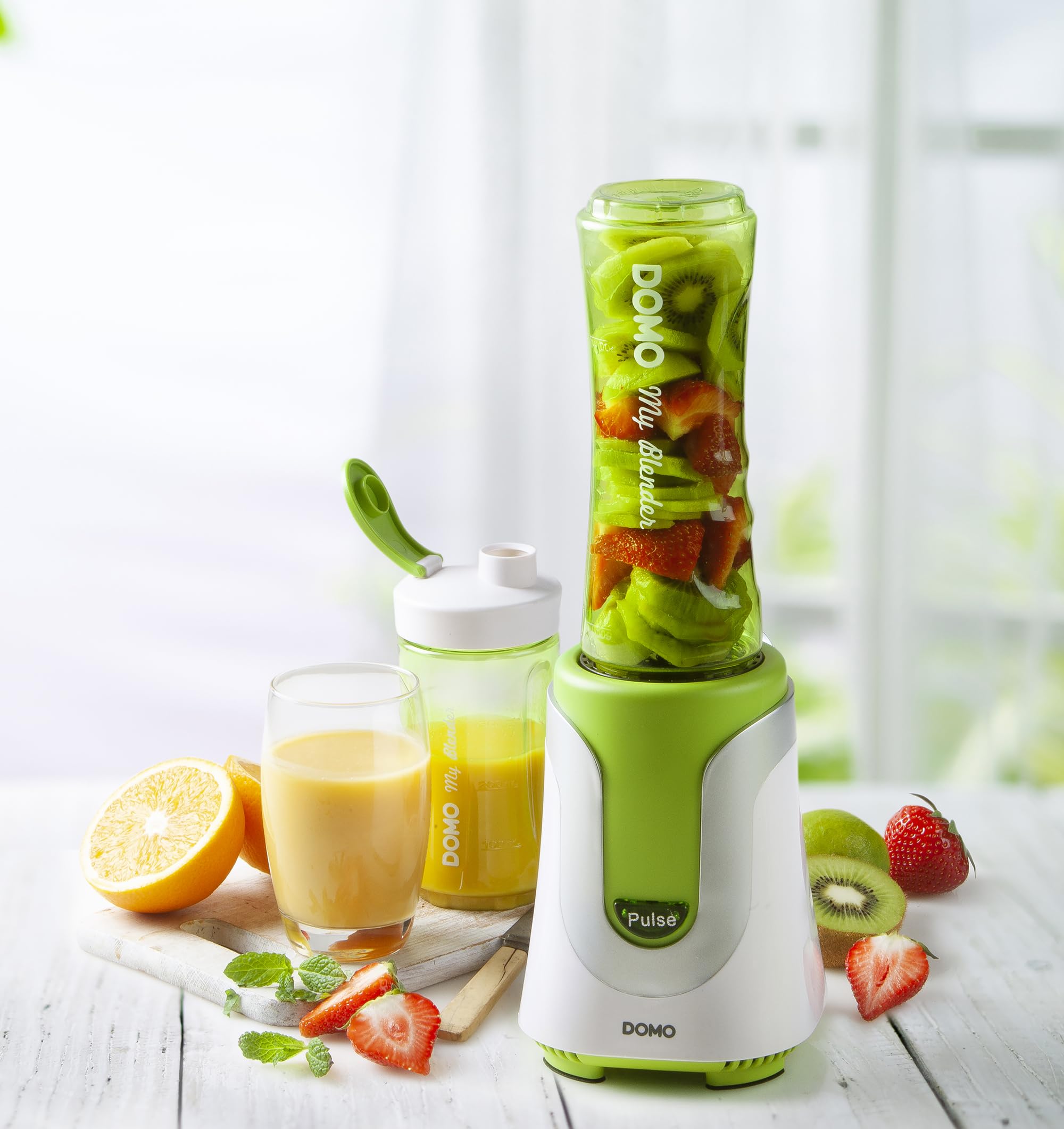 DOMO DO436BL Smoothy-Maker mikser – My Blender – w zestawie butelka 600 ml i 300 ml – zielony
