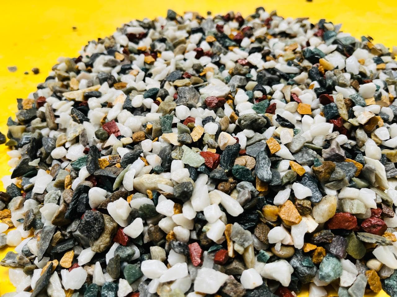 THE GUPTAS Natural Gravel (Mix Marble, 5Kg) (7mm - 13mm) Decorative Stones for Aquarium/Fish Tank, Garden, Home Decoration, Vase Filler Indoor & Outdoor Pebble (Multicolor, 1) (B0D689PXG7) Amazon Price History, Amazon Price Tracker