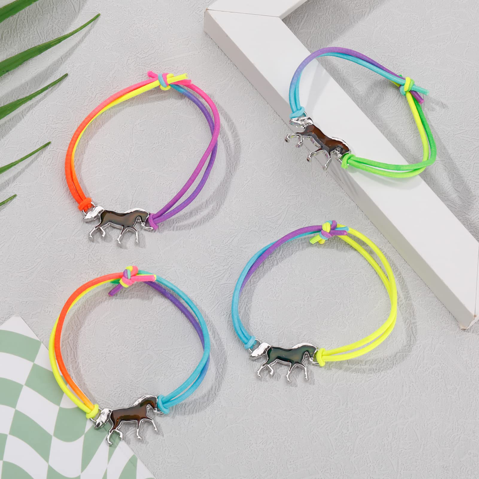 Lot de 4 bracelets d'humeur pour fille - Changement de couleur - Arc-en-ciel - 24,13 cm - Métal - Oxyde de zirconium