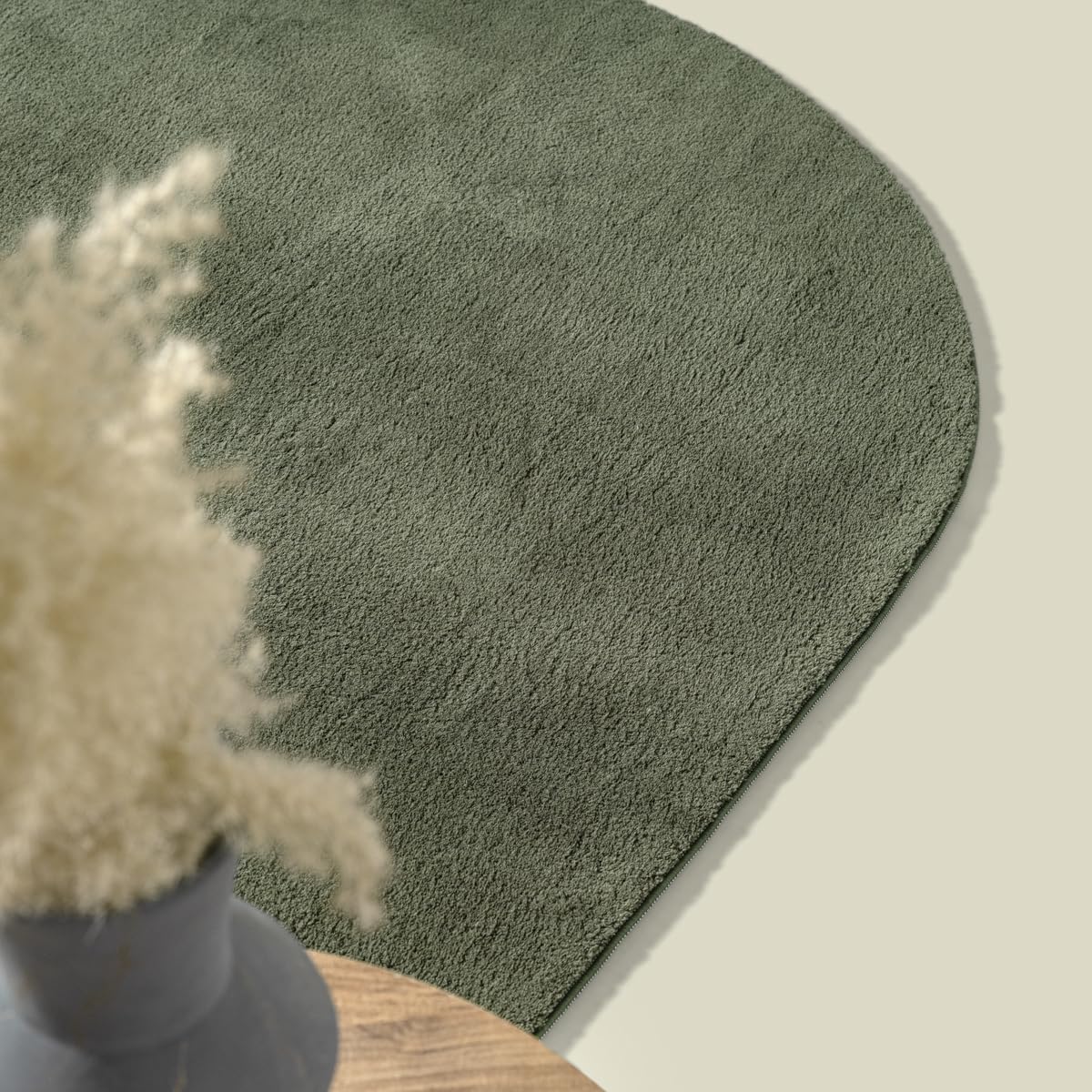 the carpet Relax Shape – Tapis en Fausse Fourrure, Moelleux, avec Dessous antidérapant, Lavable, Super Doux, Vert, 160 x 220 cm