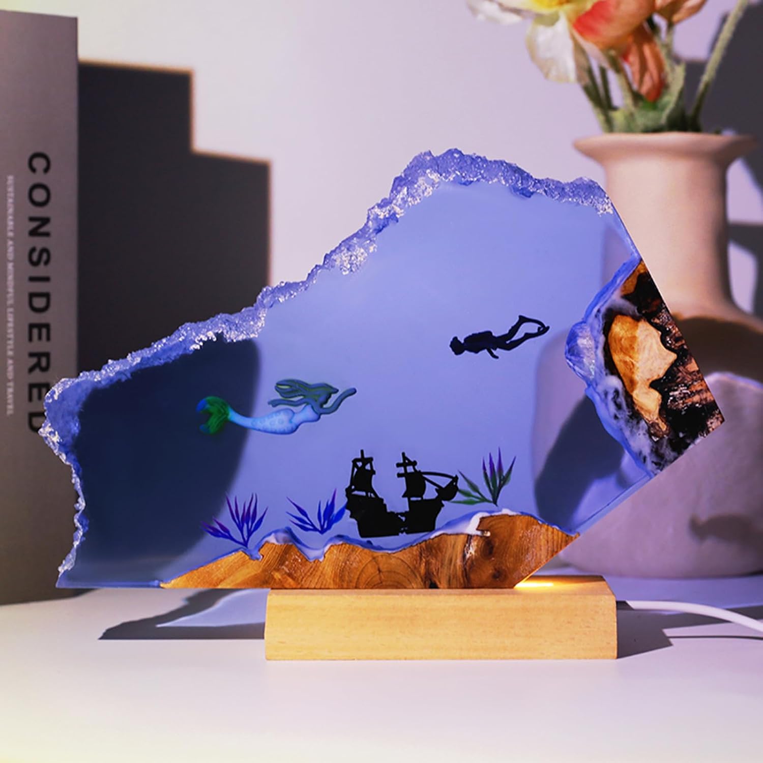 Drawelry Creative Epoxy Resin Wood Lamp - Large Diver and Humpback Whale Led Lights Sea Plants 3D Night Light Desktop Ornaments Office Bedroom Room Decor Gift for Family Friends (Diving Enthusiasts)