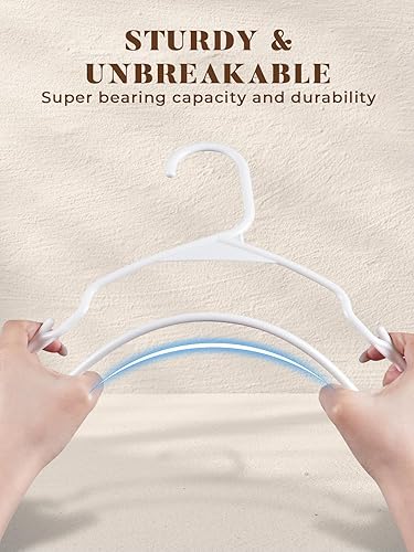 Miniatura 4 de HOUSE DAY Paquete de 50 perchas de plástico blanco con 20 ganchos de conector, organizadores de armario delgados de alta calidad que ahorran