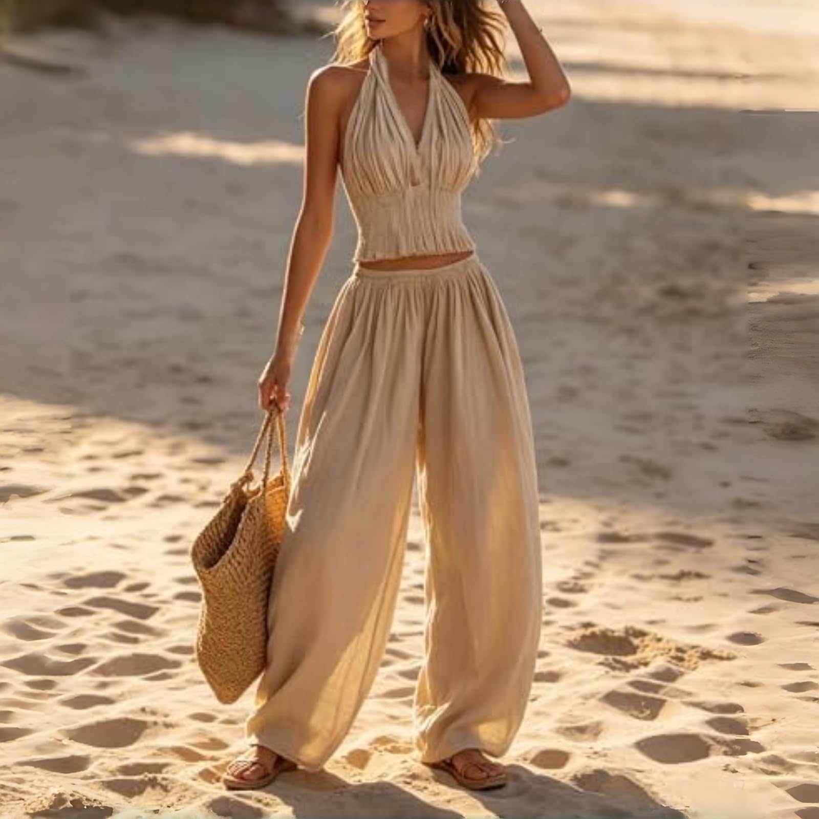 Ensemble deux pièces bohème : crop top dos nu (coupe américaine) en coton et lin avec détails smockés et pantalon sarouel ample