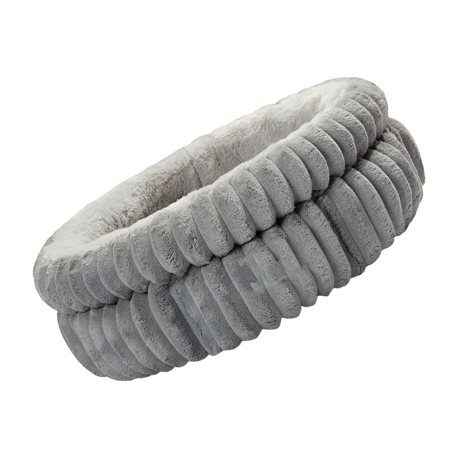 Lit en peluche pour chat idéal dans le salon pour réchauffer ses siestes d'hiver