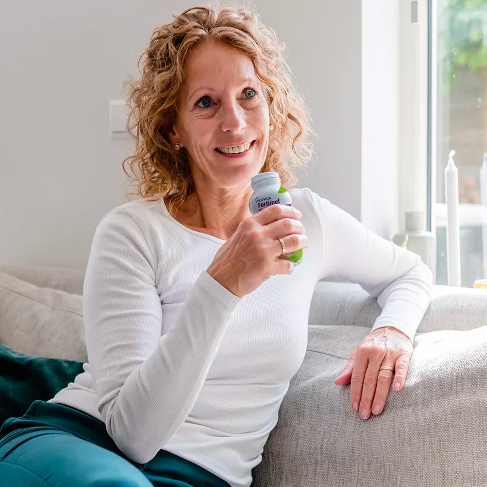 Nutricia Fortimel PlantBased Protein, Alimento a Fini Medici Speciali Indicato per la Gestione Dietetica della Malnutrizione, Vegano, Senza Lattosio, Gusto Mango e Passion Fruit - 4 x 200ml