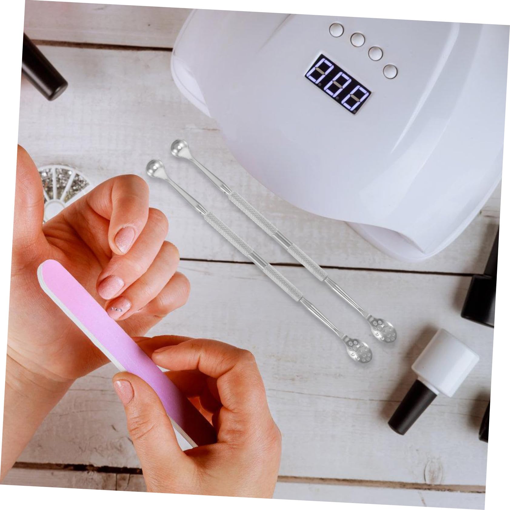 16 Pièces Outil de Manucure et Pédicure Acier Inoxydable Repousse Cuticules Double Ended Découpe Peau Morte Portable et Ergonomique pour Ongles des Mains