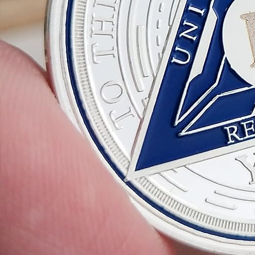 Miniatura 5 de Juego de monedas de sobriedad triangulares originales de 1 año  Medallón AA de número romano plateado con cápsula protectora  Ficha de aniversario