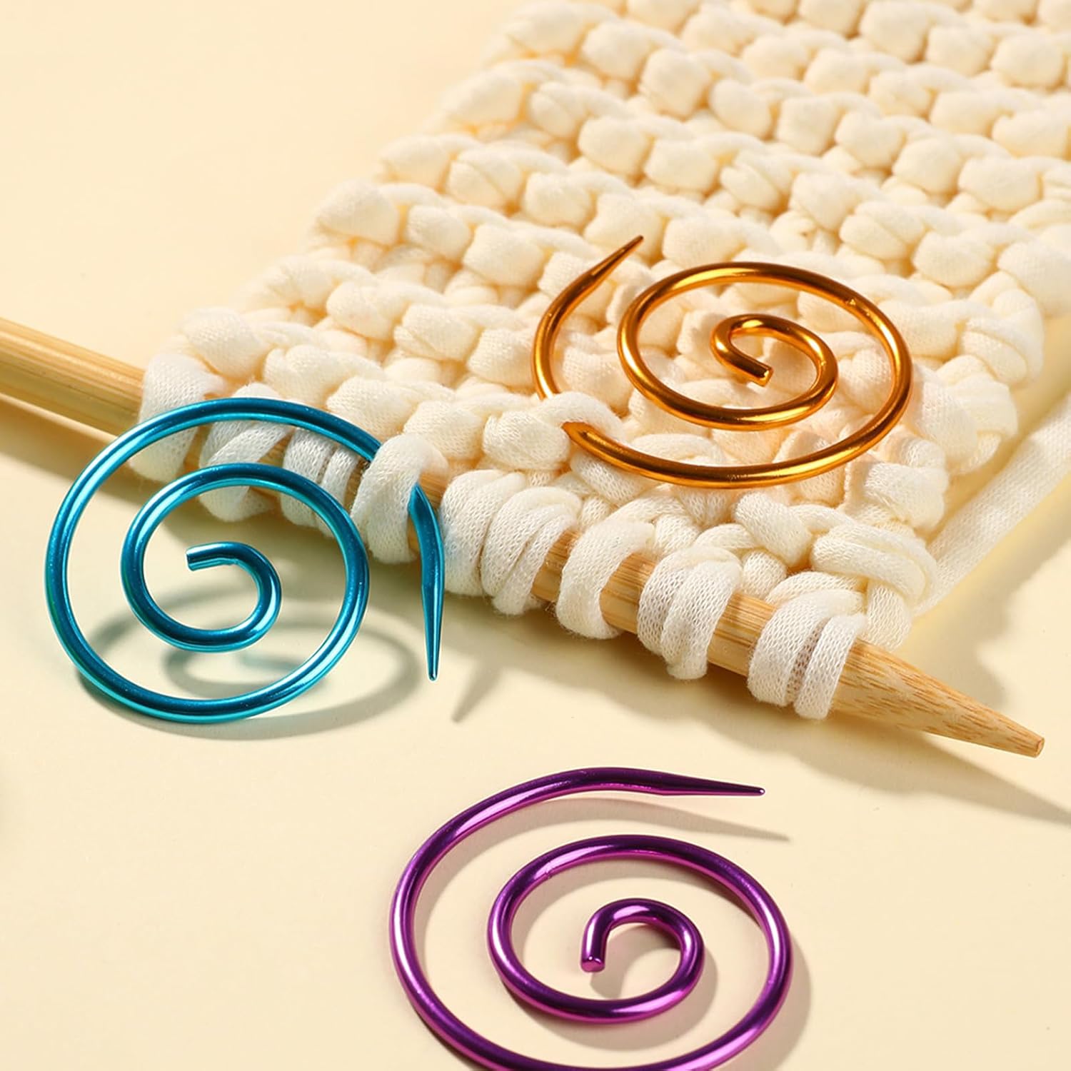 9PCS Spiral Cable Knitting Needles Set, Metal Circular Cable Needles with Storage Box, Spiral Stitch Holder for Sweater, Scarf & Shawl Knitting