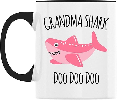 Miniatura 2 de Taza con diseño de tiburón de abuela – Taza de abuela Doo Doo Doo de nietos – Grammy Cumpleaños de 11 oz de dos tonos blanco con mango negro y taza