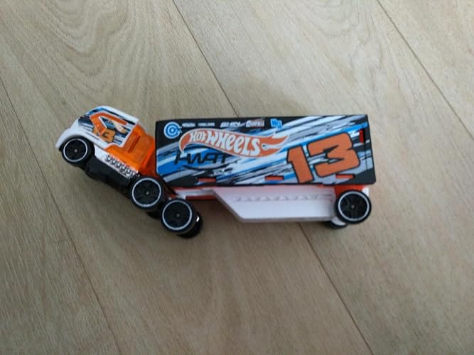 Hot Wheels Convoyeur Carry On - Véhicule De Collection - Camion Transporteur Avec Voiture Miniature
