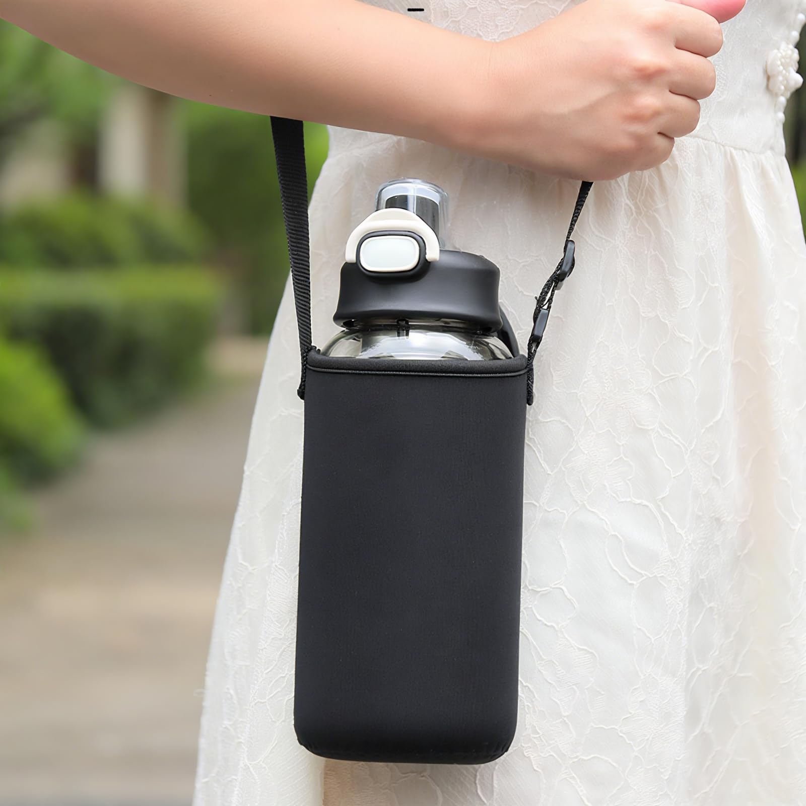 Glas-Tee-Flasche mit Teesieb, Gas-Tee-Becher mit Teesieb, Borosilikatglas-Infuser, Wasserflasche mit Strohhalm, Hülle, Verschlussdeckel und Griff, auslaufsicher (750 ml)