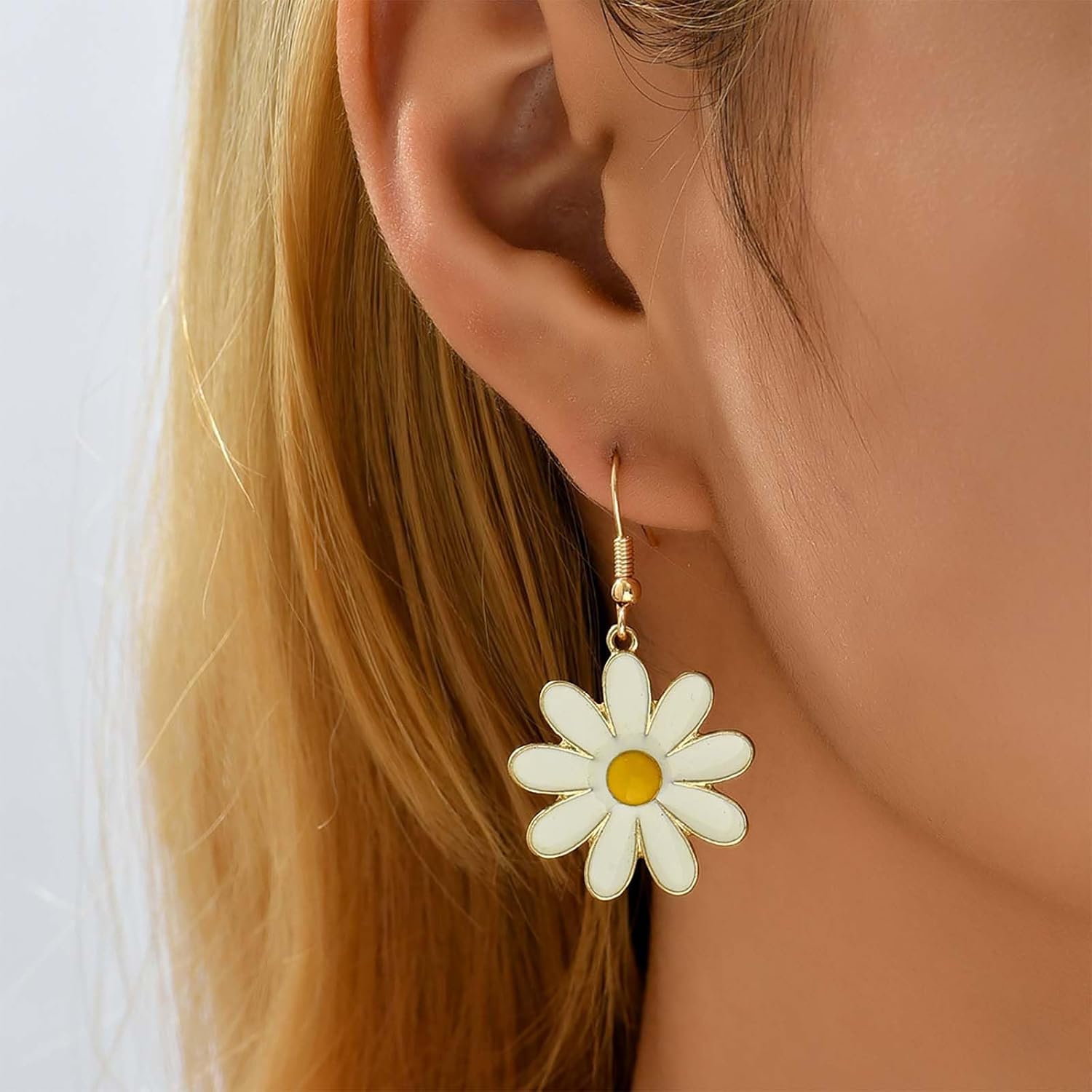 Boho White Flower Earrings Daisy Flower Drop Earrings Small Daisy Earrings Enamel Floral Earrings Sunflower Dangle Earrings Jewelry for Women - Image 2