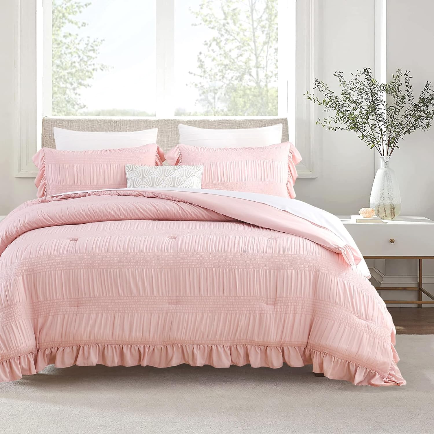 ALEISSEL Blush Pink Seersucker Comforter Twin Size with Ruffled Edges, Ultra-Soft Pink Bedding Set 3 Piece Set, Light Weight Down Alternative Comforter Set (Blush Pink,Twin 68"×90")