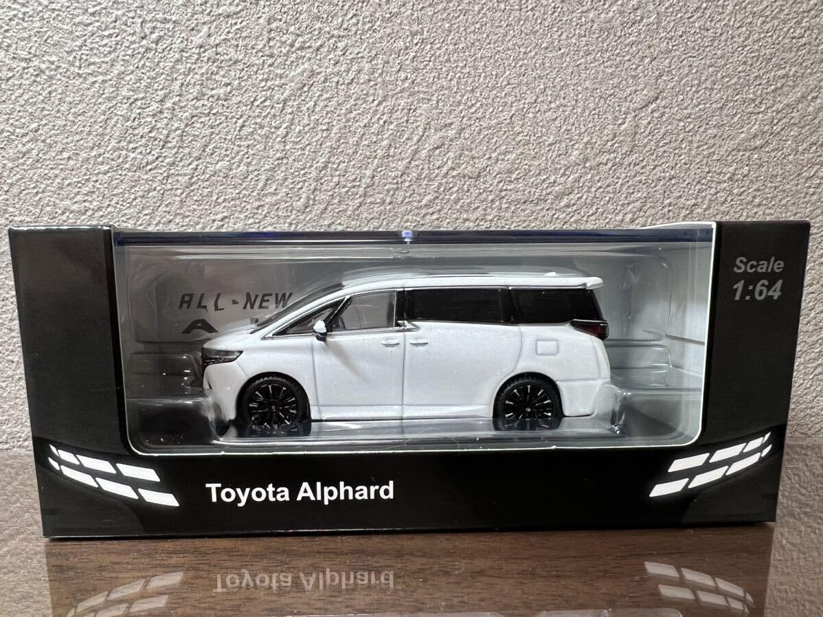 Amazon.co.jp: 1/64 トヨタ新型アルファード 白 ミニカー Model 1 ダイ 