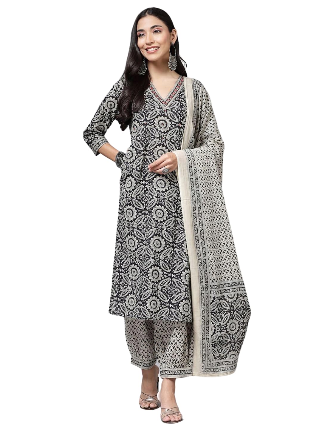Pinkmint Kalamkari Printed Straight Kurta With Side Pocket Kurta Set Black