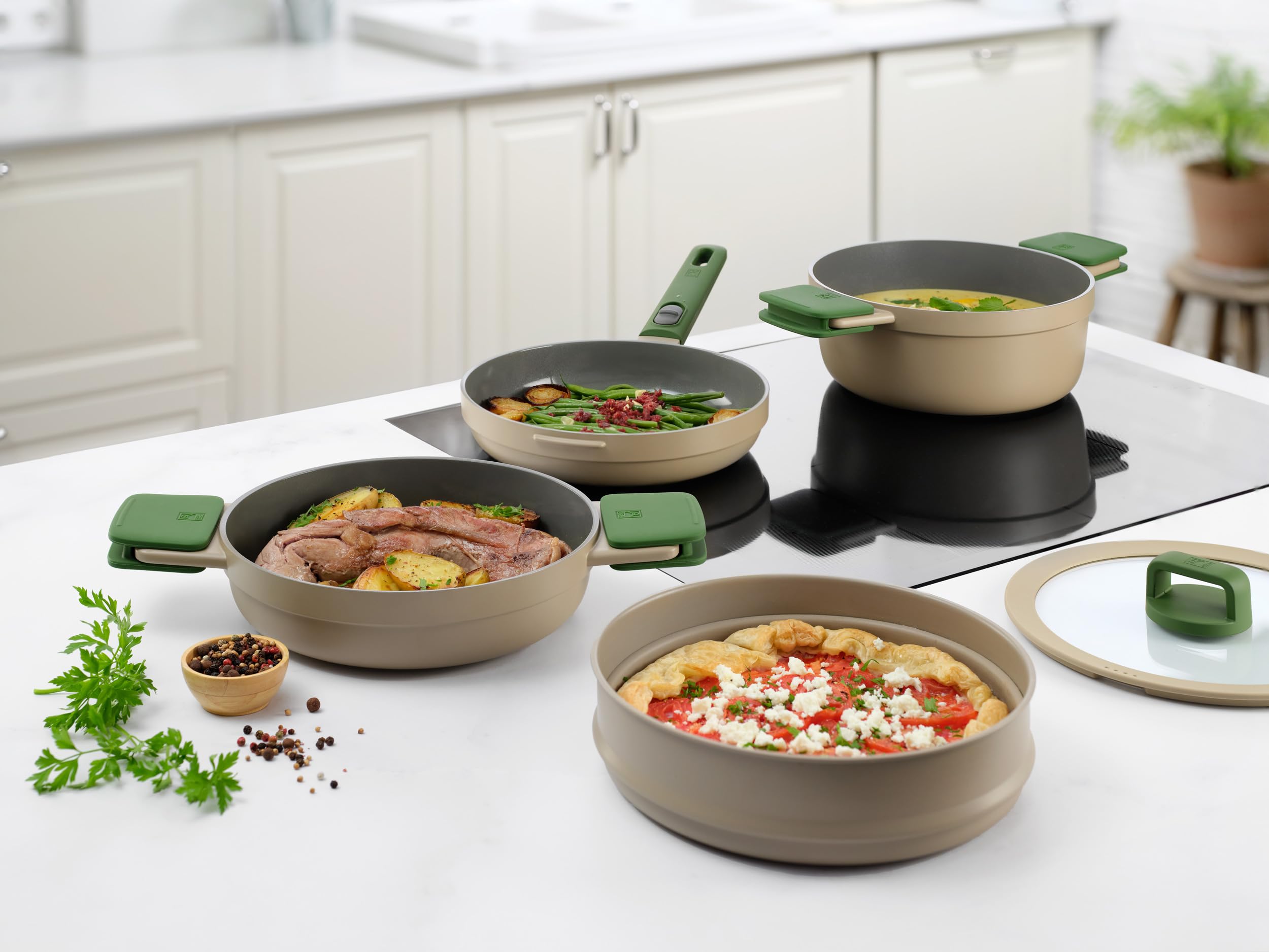 BRA Compac Pro Ceramic | Batería de cocina apilable de 5 piezas, aluminio fundido con antiadherente cerámico, compatible con todo tipo de cocinas, incluida inducción