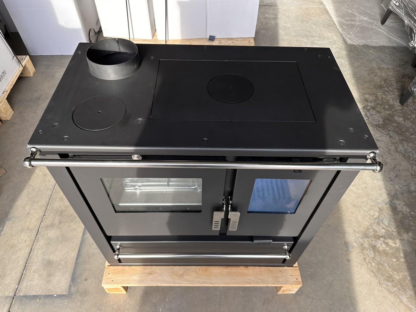 Poêle à bois Verso Cs Plus à gauche 7,7 kW grand compartiment de cuisson acier inoxydable