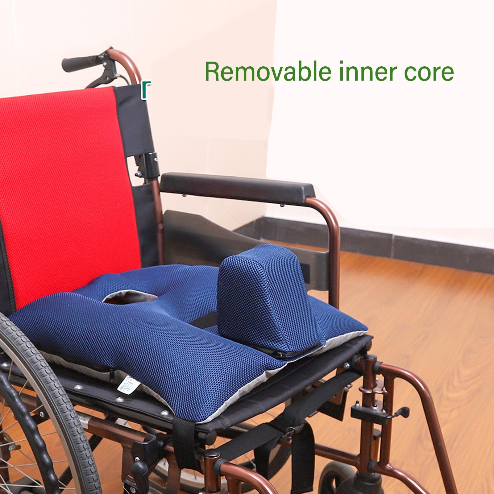 Cojín para silla de ruedas con diseño de cuña para una mayor estabilidad y alivio de la presión