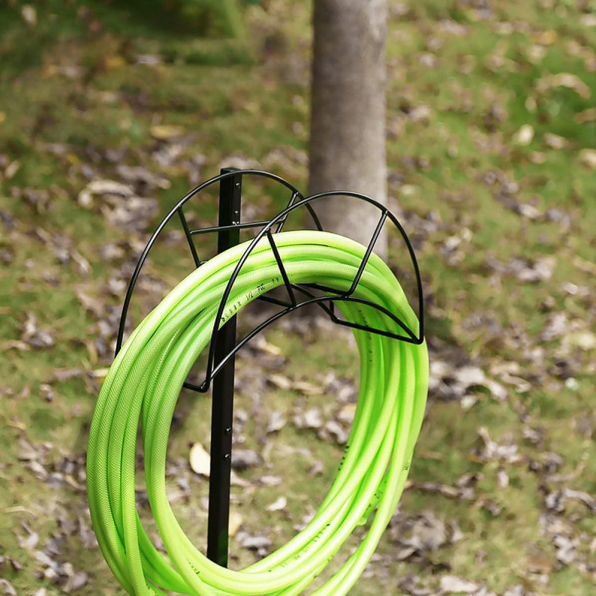 Freistehender Gartenschlauchhalter aus Eisen, Schwarz, Robust