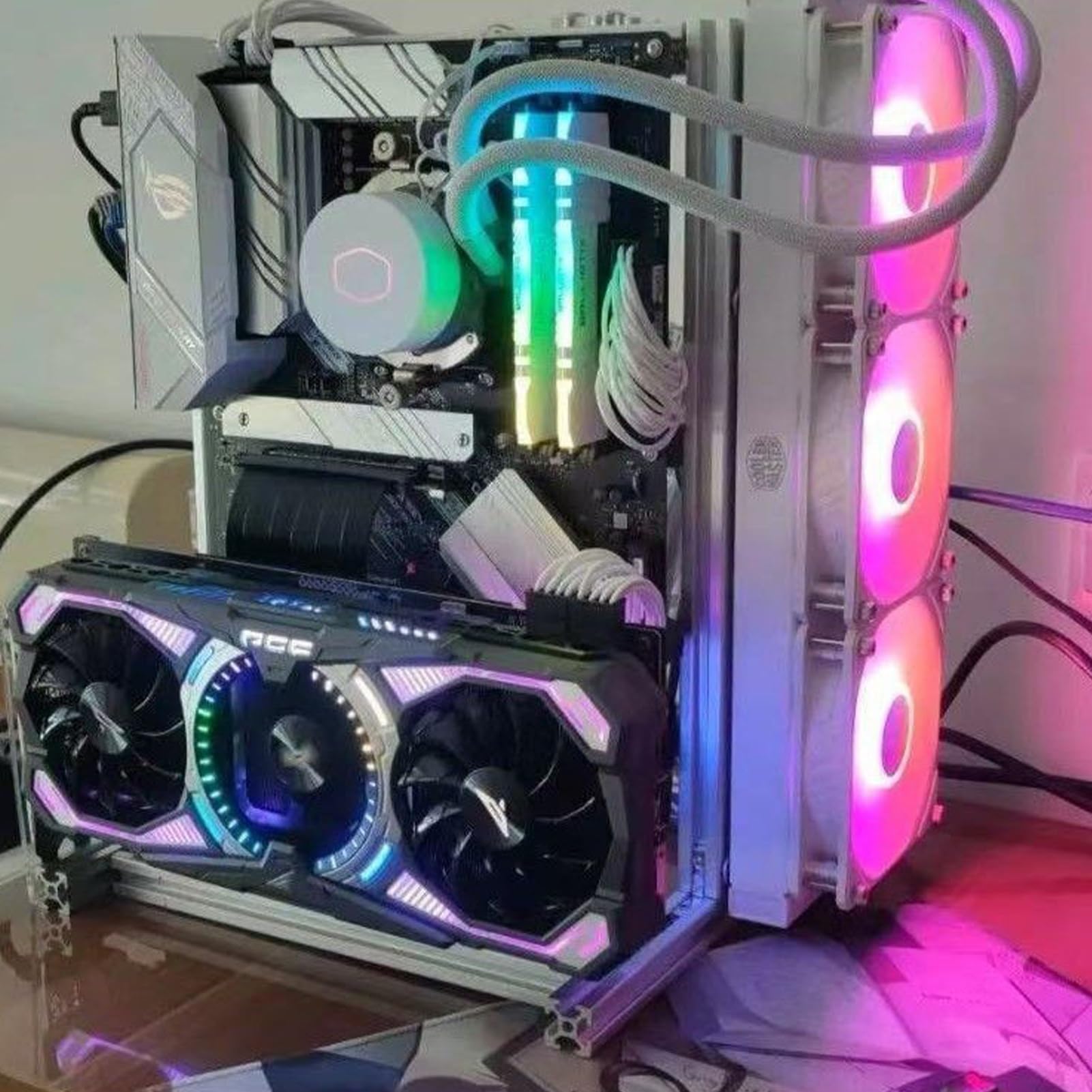 Otwarta obudowa PC z aluminium | ATX/MATX/ITX | montaż bez użycia narzędzi | optymalne chłodzenie powietrzem do gier i stacji roboczych (24 x 20 x 24 cm)