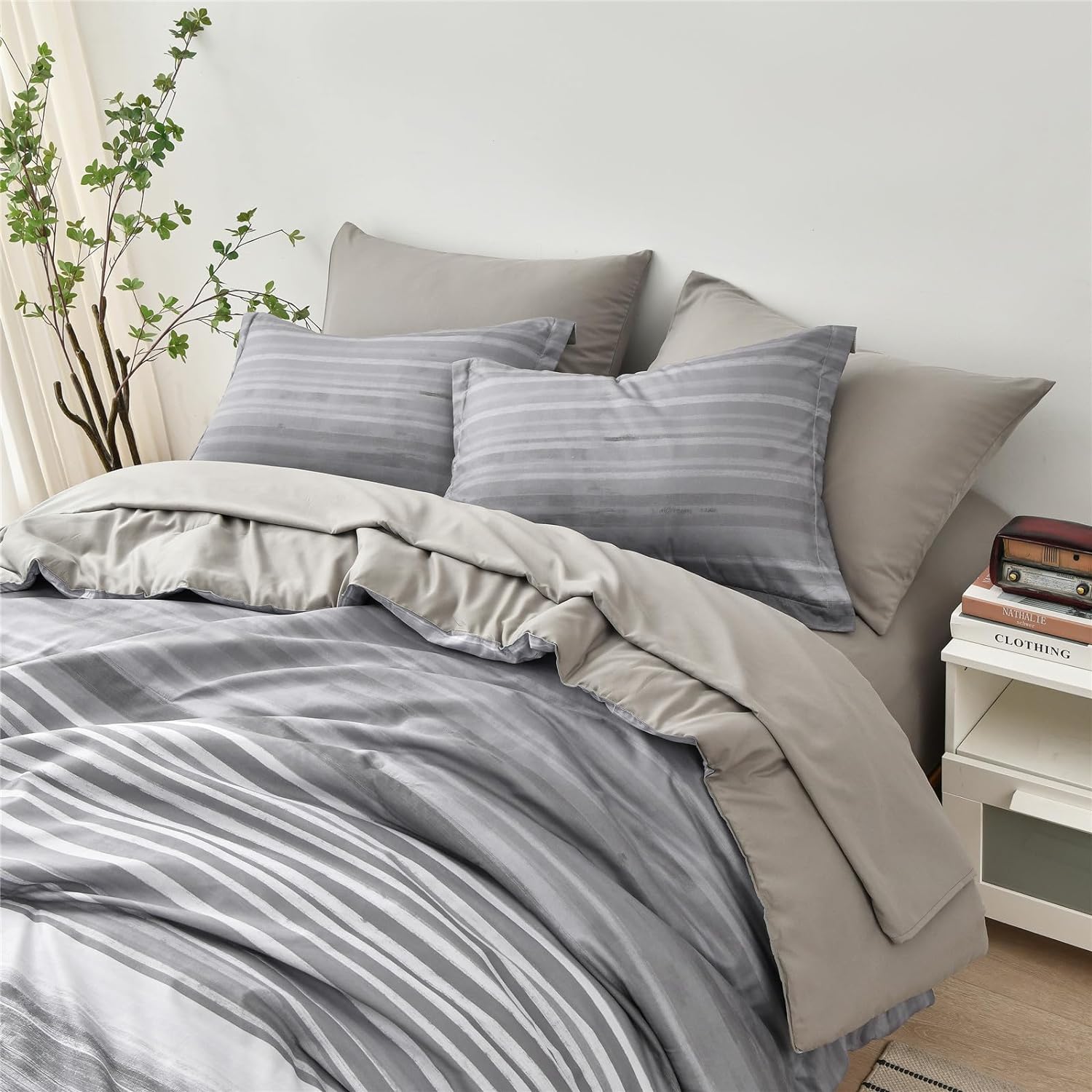 KAKIJUMN 7 Piece Bed in a Bag Stripe Comforter Set Full Size, White Grey Patchwork Striped Comforter and Sheet Set, All Season Soft Microfiber Complete Bedding Set(Light Grey,Full) - Image 5