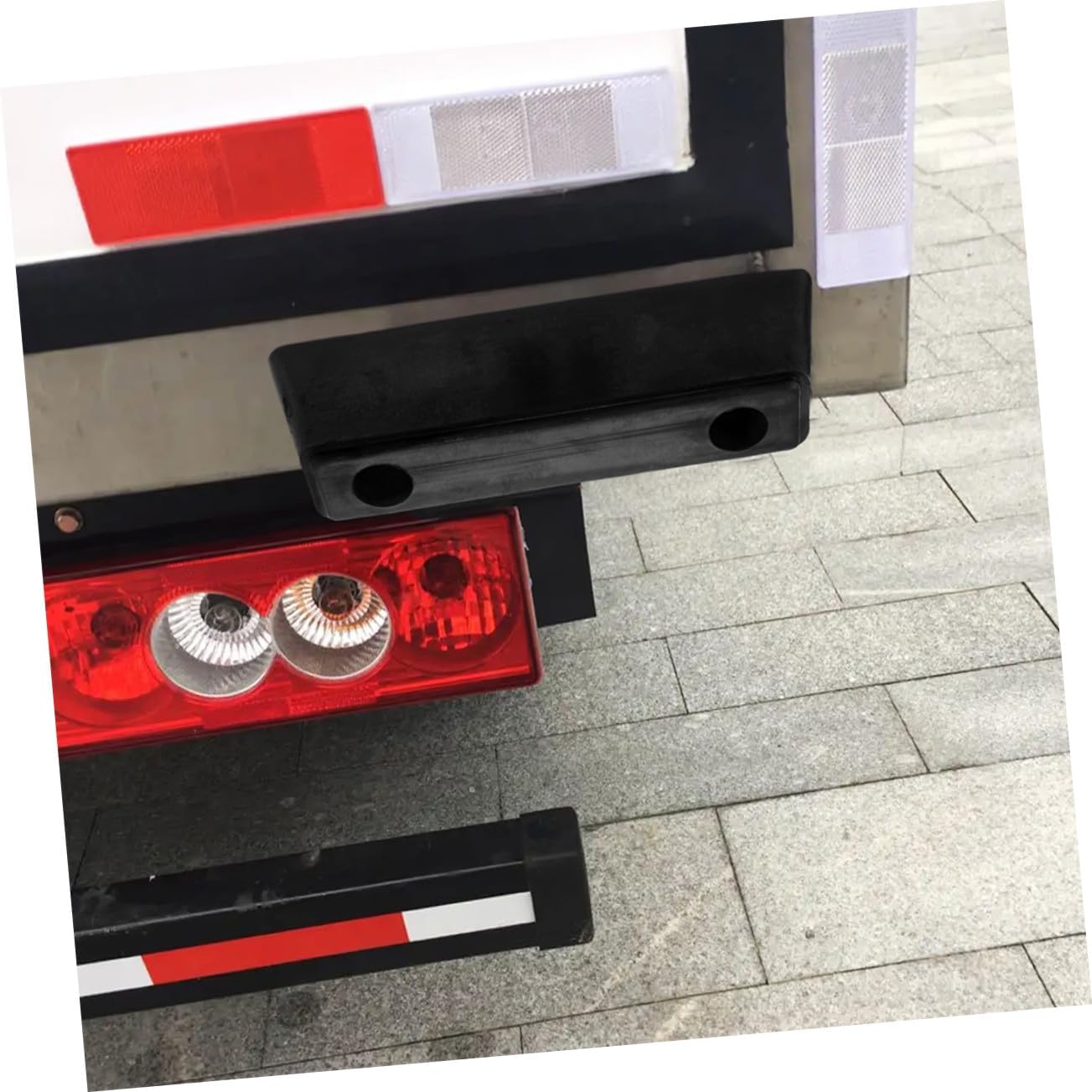 Thick Rubber Trailer Rear Bumper Protector Block Impact-Absorbing Car Bumper Guard for Trucks Rubber Cushion Stopper Stylish Truck Cargo Area Shield Buffer Pad for Vehicle