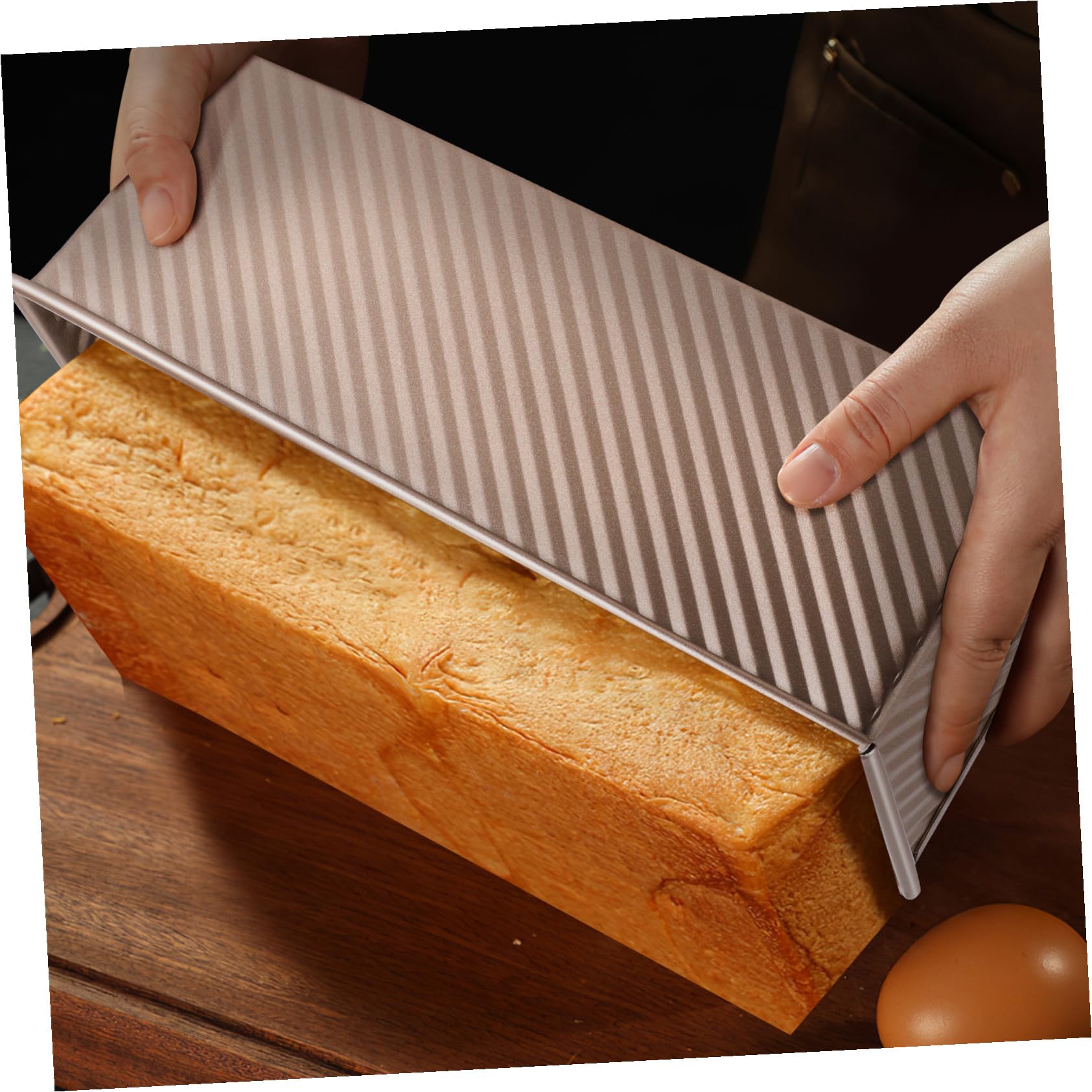 Toyvian Moule à Acier Carbonné avec Couvercle Glissant Moule Mie Long et Ondulé pour Boulangerie et Gâteaux Antiadhésif et Résistant Chaleur