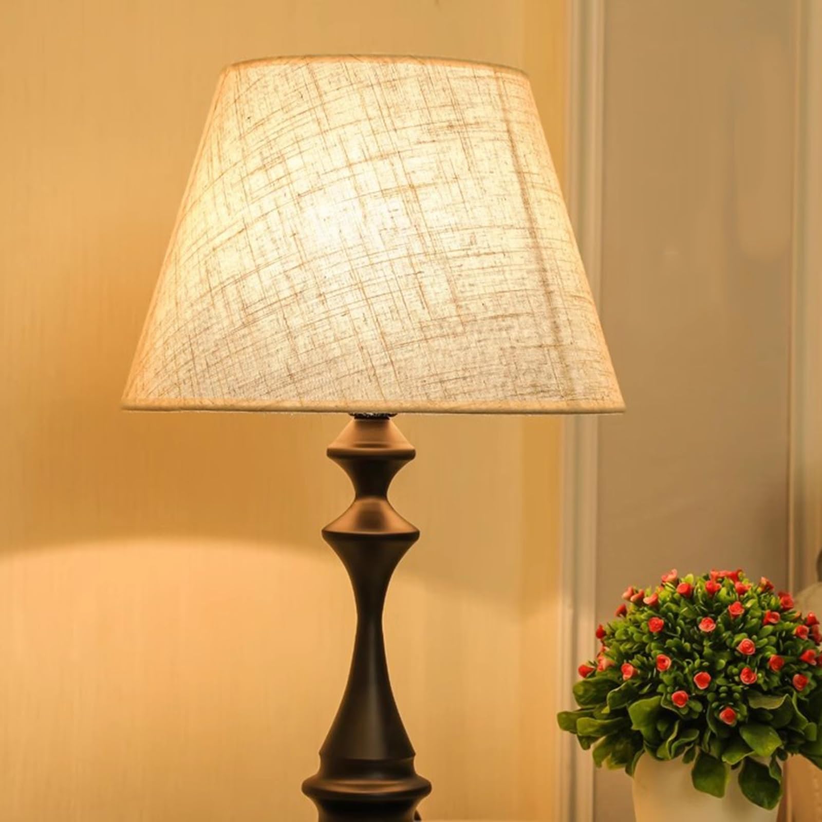 Affascinante Lampada da tavolo vintage for camera letto, tre regolazioni della luminosità, luce calda a LED 5 W, paralume in tessuto di lino, comodino Arredamento per la casa