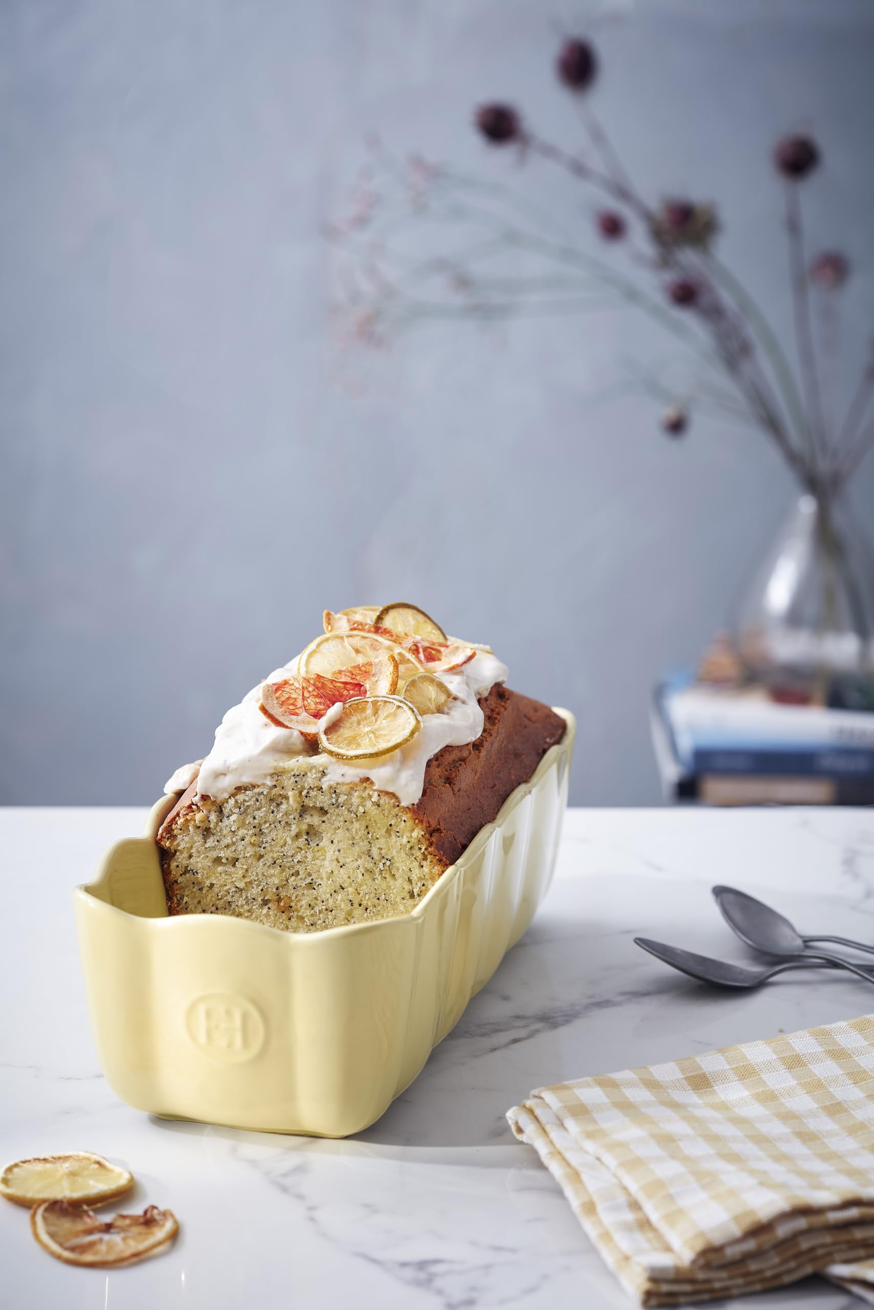 Emile Henry Moule à Cake Madeleine – Céramique Haute Résistance – Cuisson Homogène – Coloris Jaune Vanille – Fabriqué en France