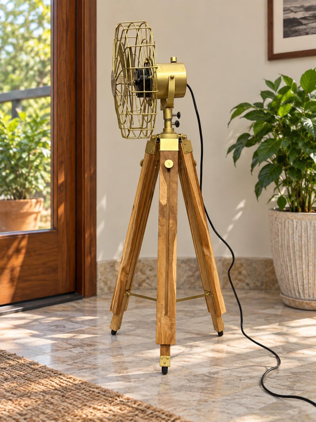 Vintage Brass Tripod Fan, Antique Gold Industrial Floor Fan, Royal Navy Style Retro Fan, Wooden Tripod Stand, Vintage Home Decor, Nautical Decor Rustic Industrial Fan Decorative Standing Fan Antique