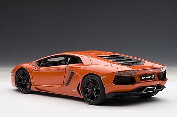 Amazon.co.jp: AUTOart 1/18 ランボルギーニ アヴェンタドール