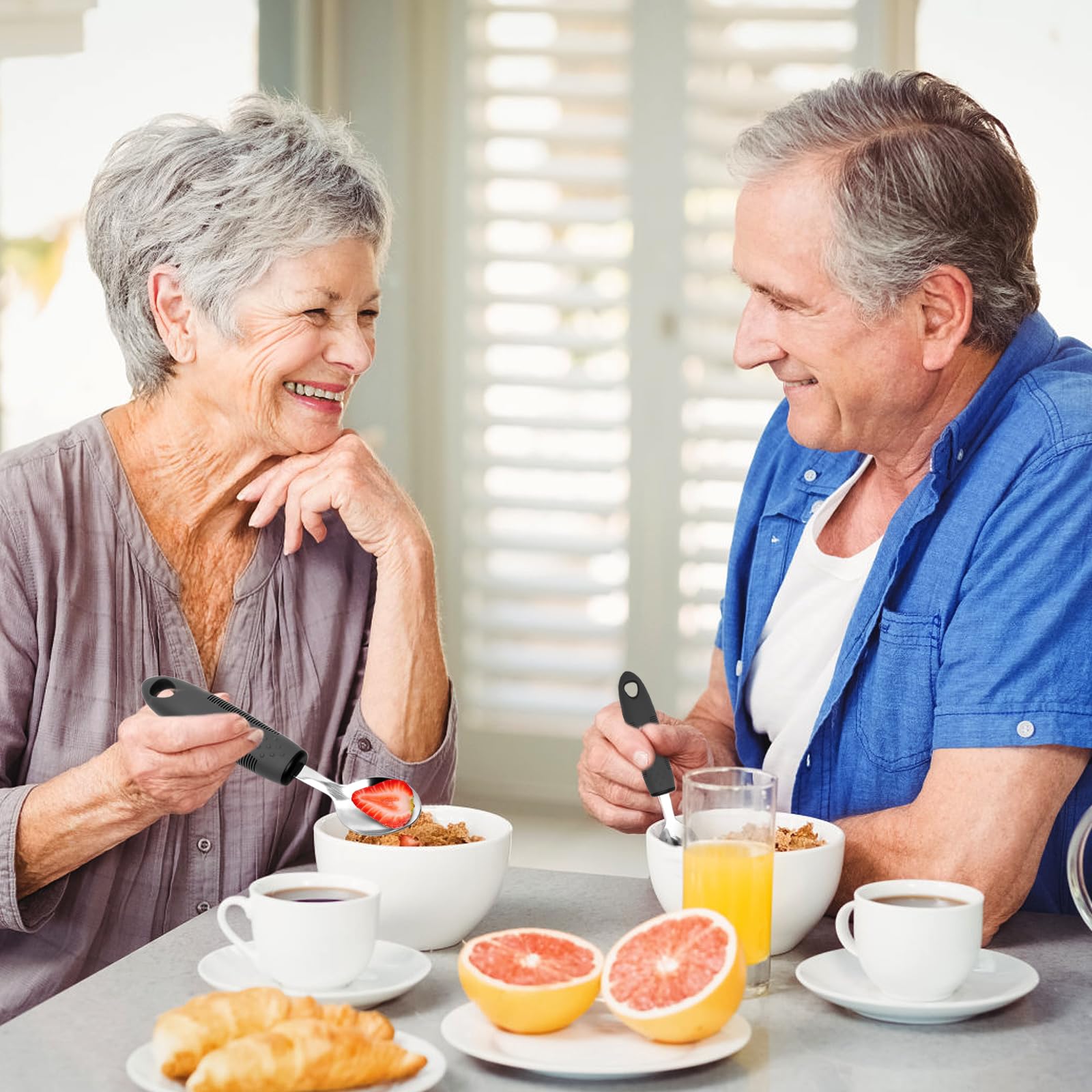 4-częściowy zestaw sztućców dla seniorów dla osób niepełnosprawnych – ergonomiczne sztućce Parkinson z pogrubionym uchwytem, antypoślizgowe sztućce dla seniorów ze stali nierdzewnej, nadają się do