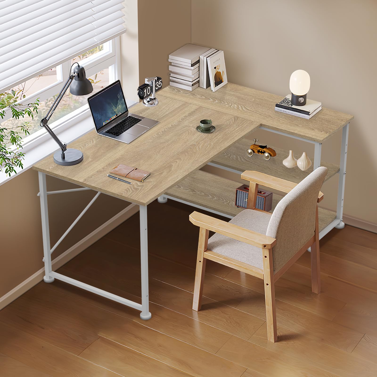 TRIUMPHKEY Scrivania ad Angolo Reversibile 110 x 80cm, Scrivania a Forma di L con Ripiani,Tavolo da Lavoro,Struttura in Acciaio, per Computer, Ufficio, Studio and Soggiorno, Beige