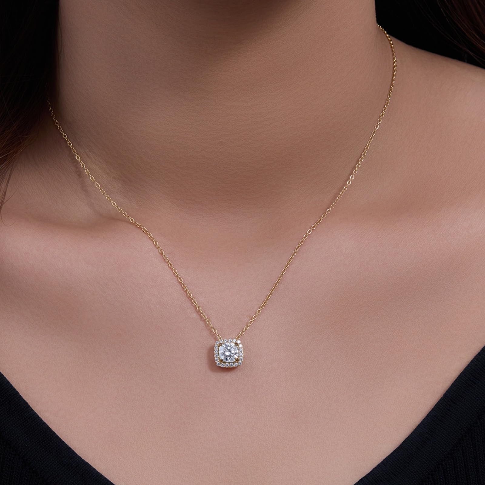 Złoty naszyjnik damski 9kt/14kt/18 karatów, syntetyczny diamentowy kwadratowy wisiorek, regulowany łańcuszek 40 + 5 cm