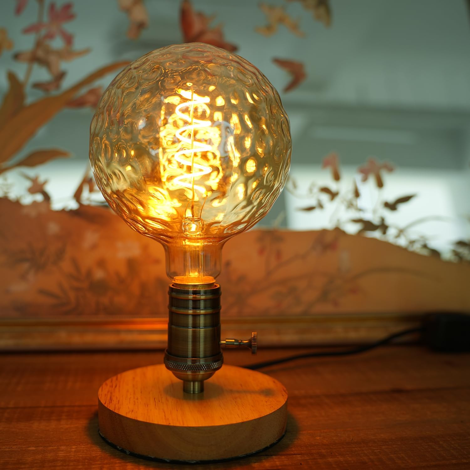 G40 LED Edison Bulb, Amber Hand-Blown Hard Glass, 4W (25W Incandescent Equivalent), 110-130V, E26 Base, 2000K Warm Yellow Light, 200LM, Dimmable, for Indoor Decorative Lighting (Meteorite)