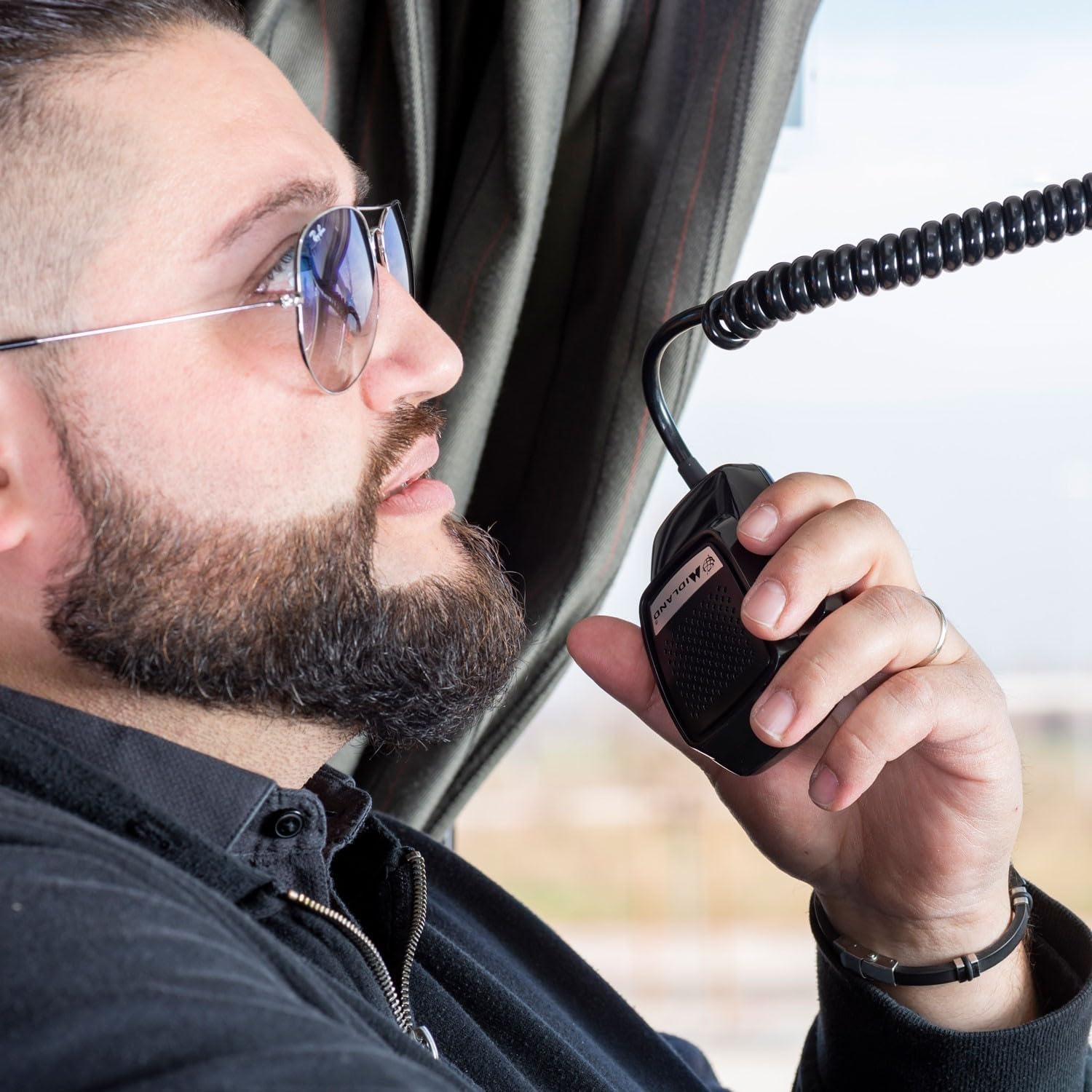 Midland M Zero Plus CB Radio Émetteur-Récepteur pour Véhicule 40 canaux AM/FM, avec Microphone 4 Pin, 2 Bandes, Squelch et Contrôle de Gain Rf