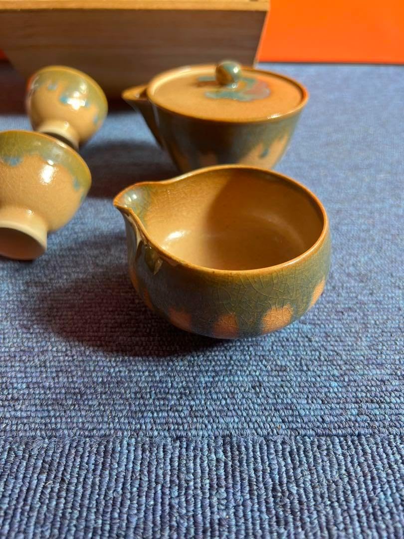 上野焼 十一代 白川甫硯 茶器セット 宝瓶1 湯冷まし1 湯呑 上野焼 十一代 白川甫硯 茶器セット 宝瓶1 湯冷まし1 湯呑