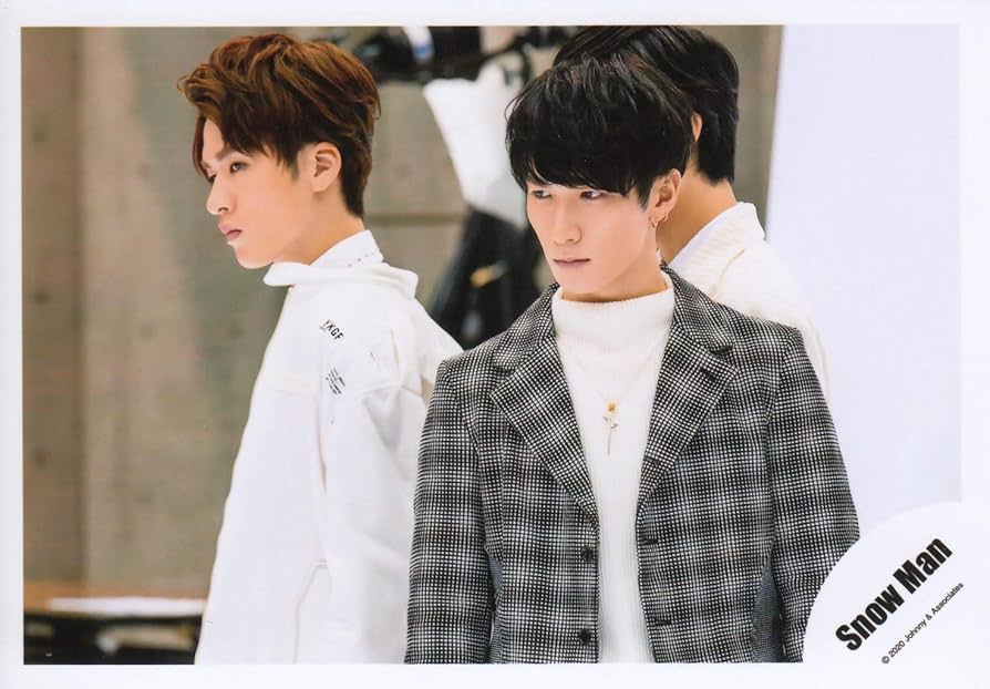 Amazon.co.jp: Snow Man 公式 生 写真（深澤辰哉・渡辺翔太）SM00039