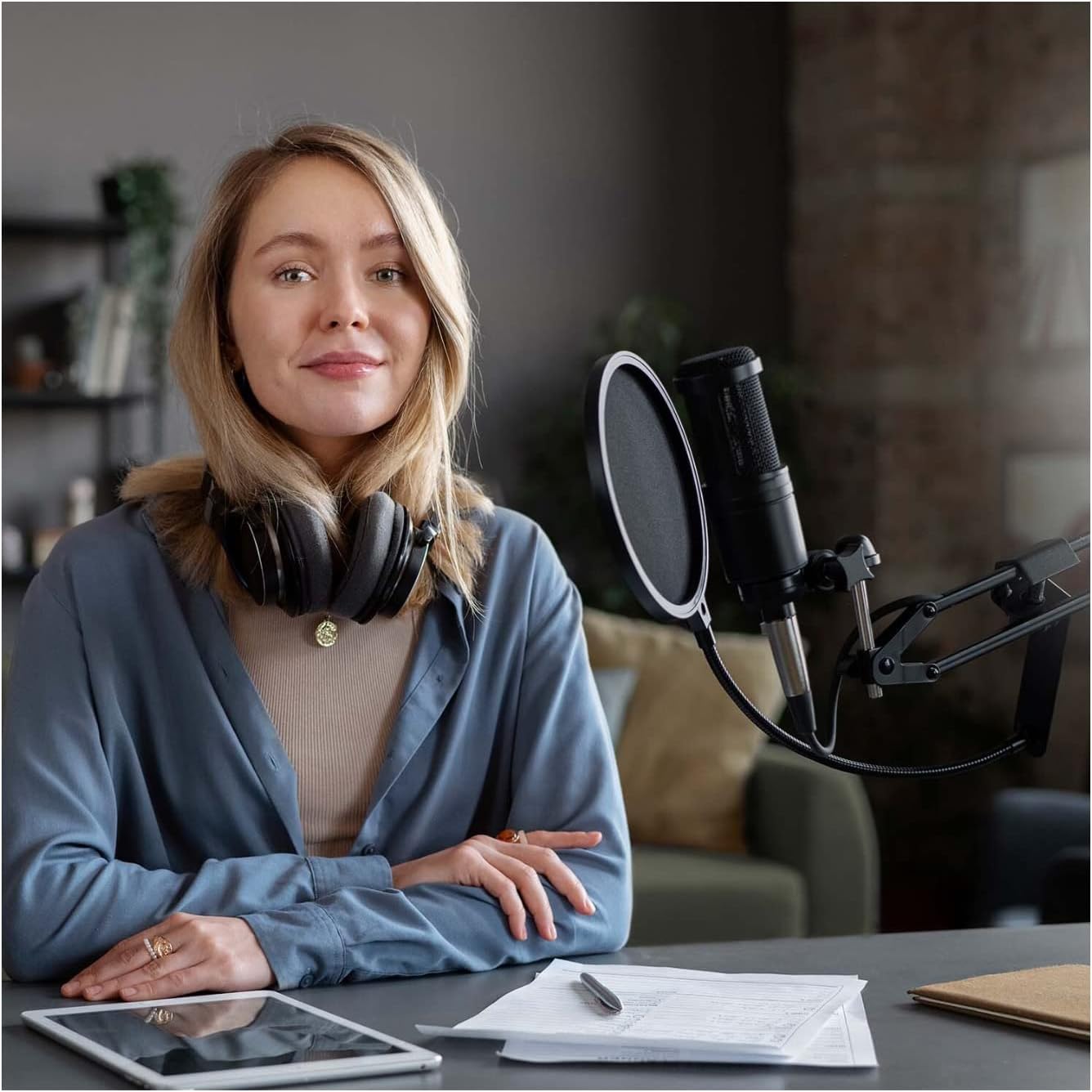 Audio-Technica AT2020 Condenser Studio Microphone with XLR Cable Knox Studio Stand and Pop Filter