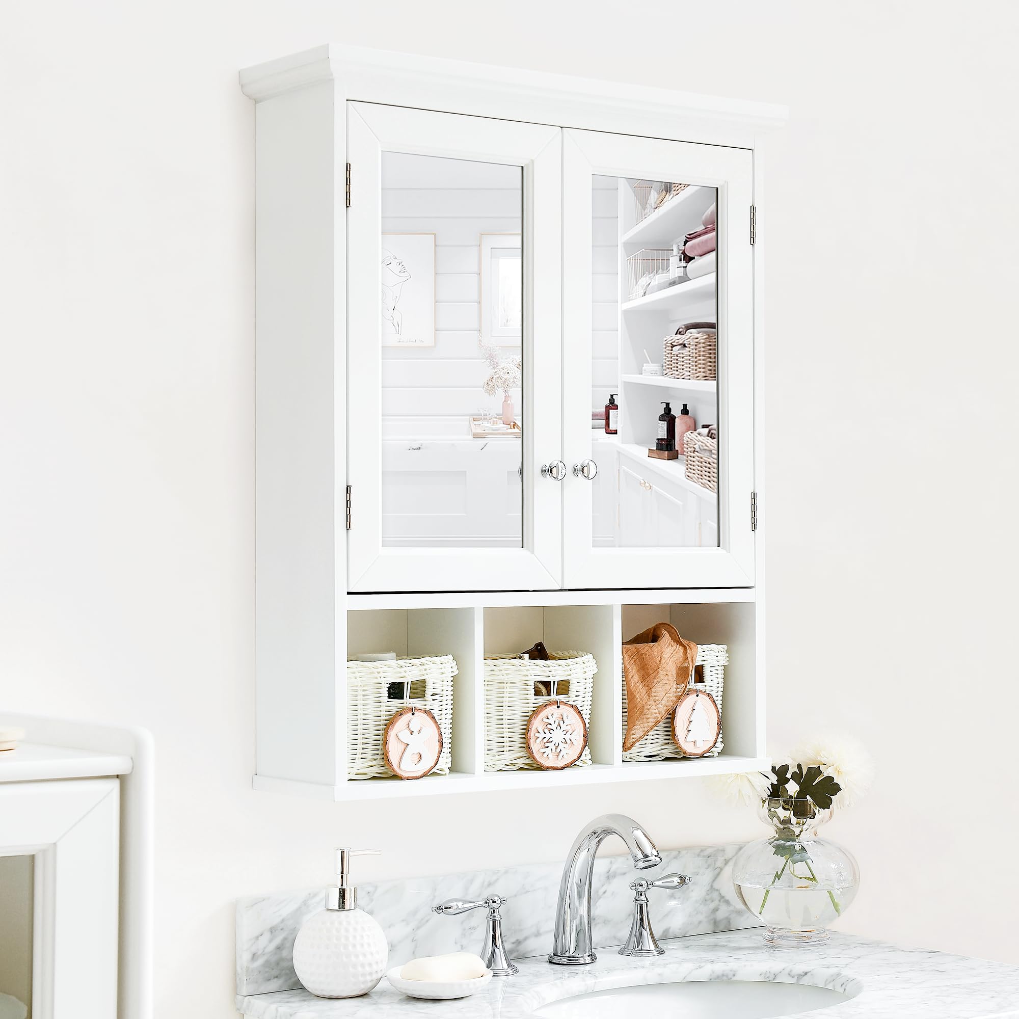 RLRO Medicine Cabinet, Bathroom Organiser, Wall Mounted Bathroom Cabinet with Mirror with 2 Adjustable Shelves and 3 Storage Baskets for Laundry Room,