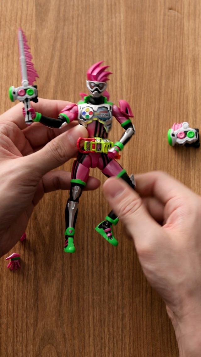 Amazon.com: TAMASHII NATIONS - Kamen Rider Ex-Aid - Kamen Rider Ex