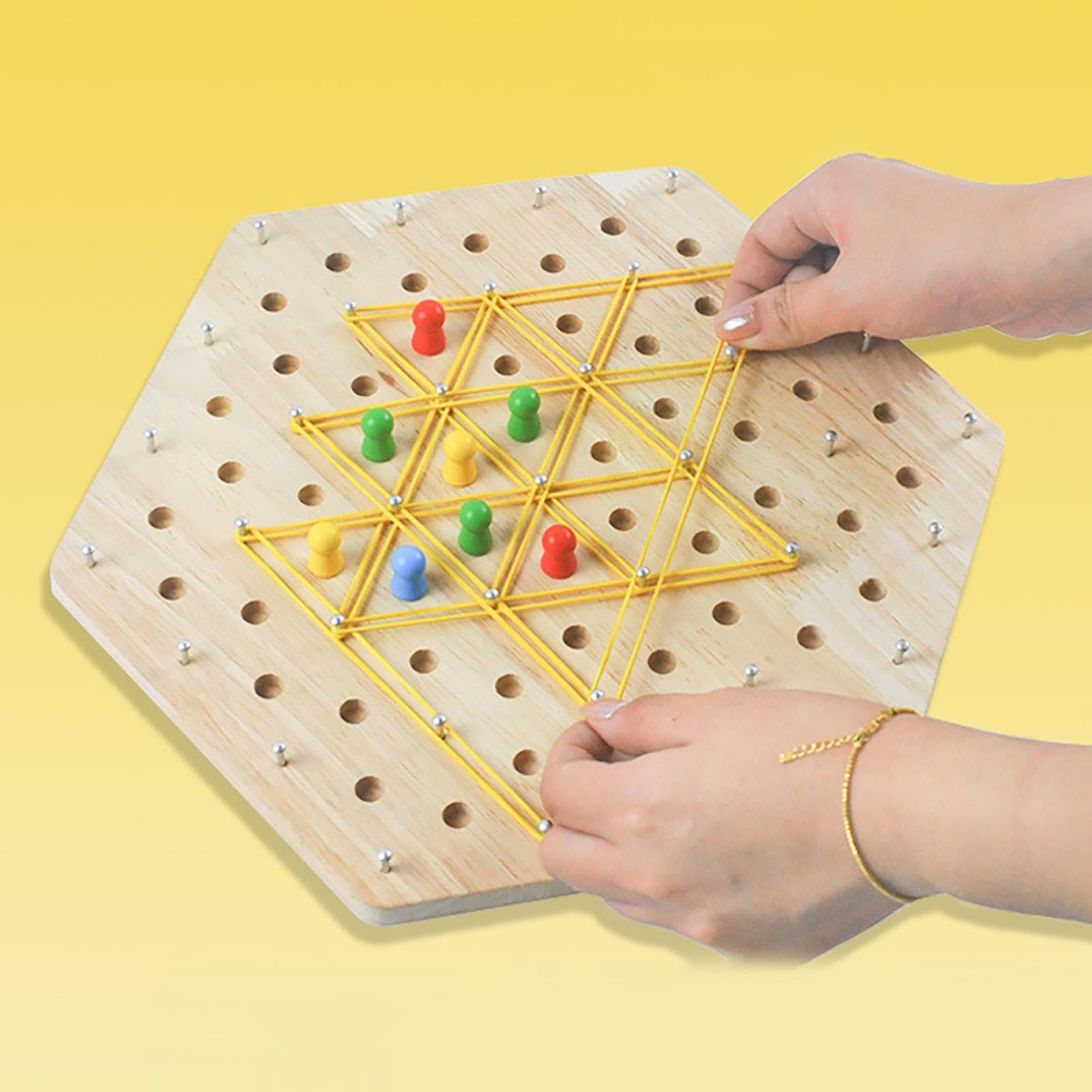 KAHEIGN Gioco Triangolo A Catena 22cm Con 84 Picchetti E 44 Elastici - Gioco Da Tavolo Per Famiglie 2-4 Giocatori