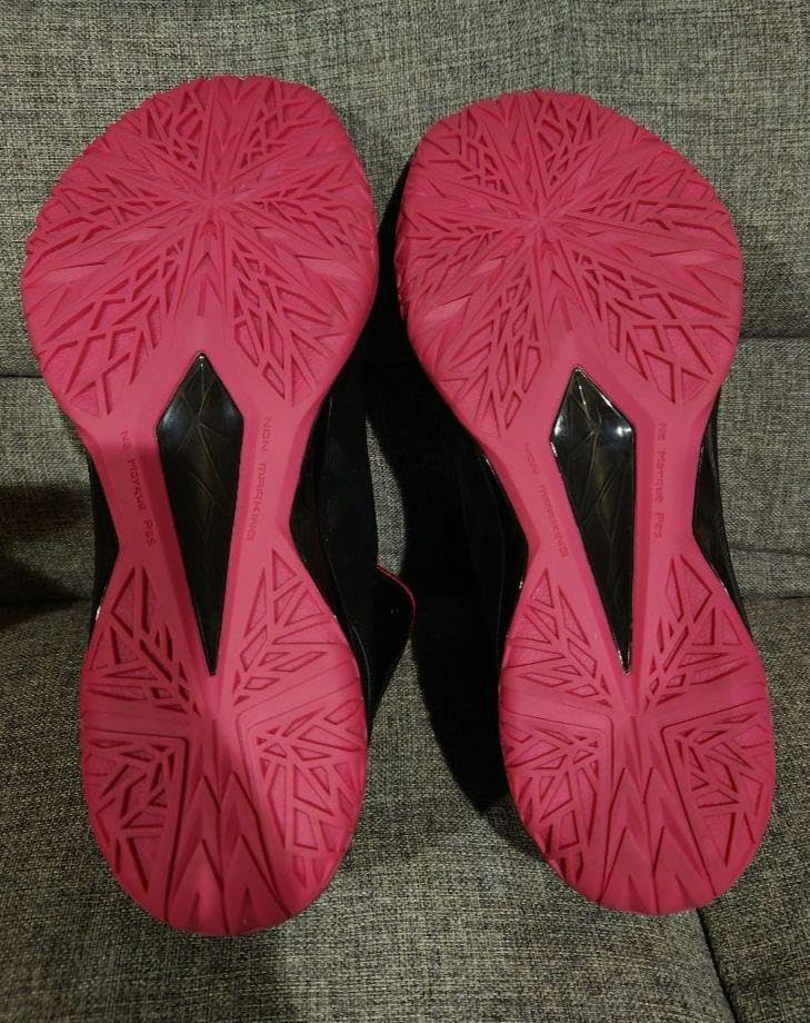 NAKED EG 03　ネイキッド　アシックス　バッシュ Asics Naked EG-03 Performance Review - SZOK | SZOK