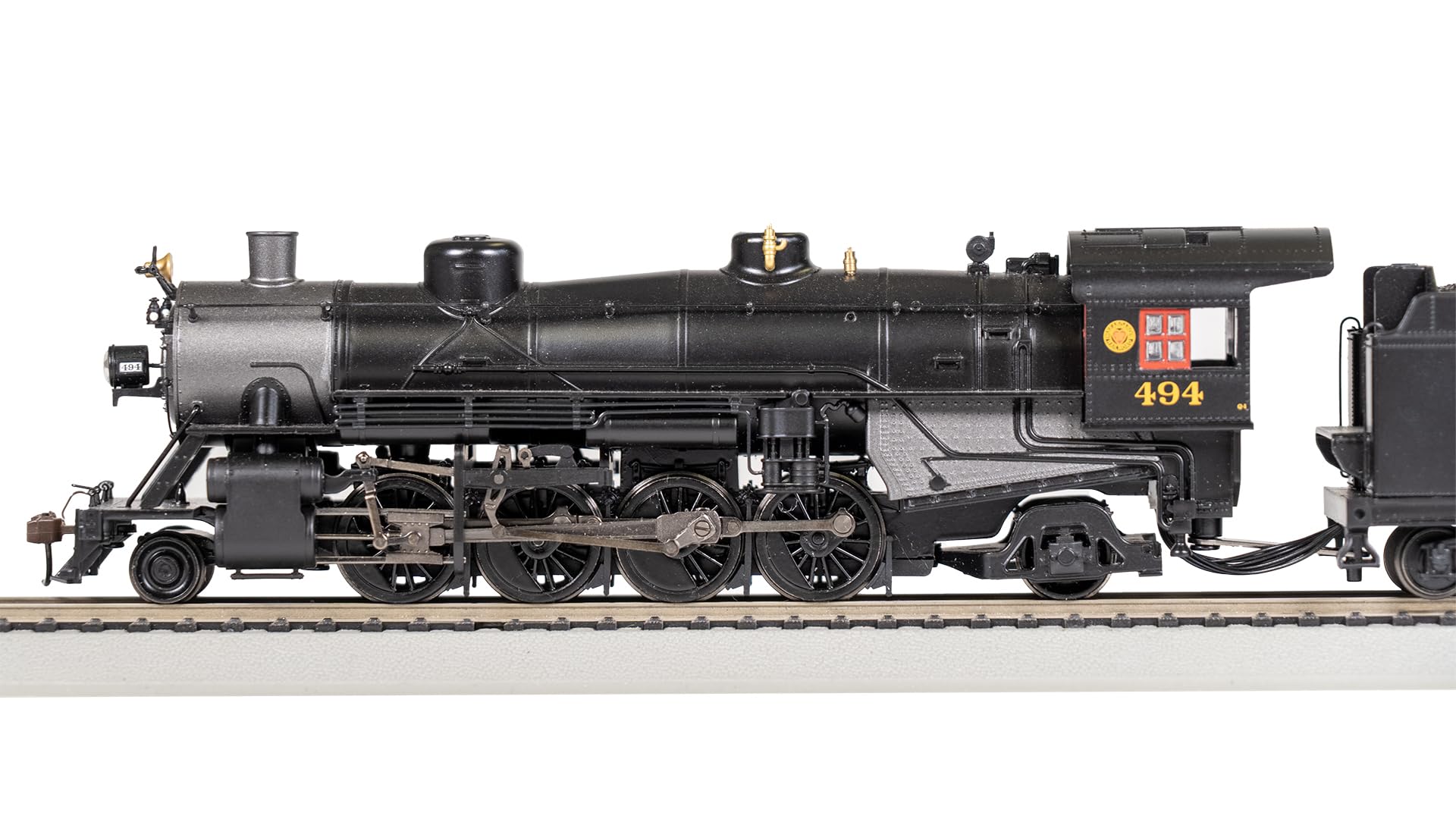 Amazon.com: Bachmann Trains - USRA Light 2-8-2 DCC Ready
