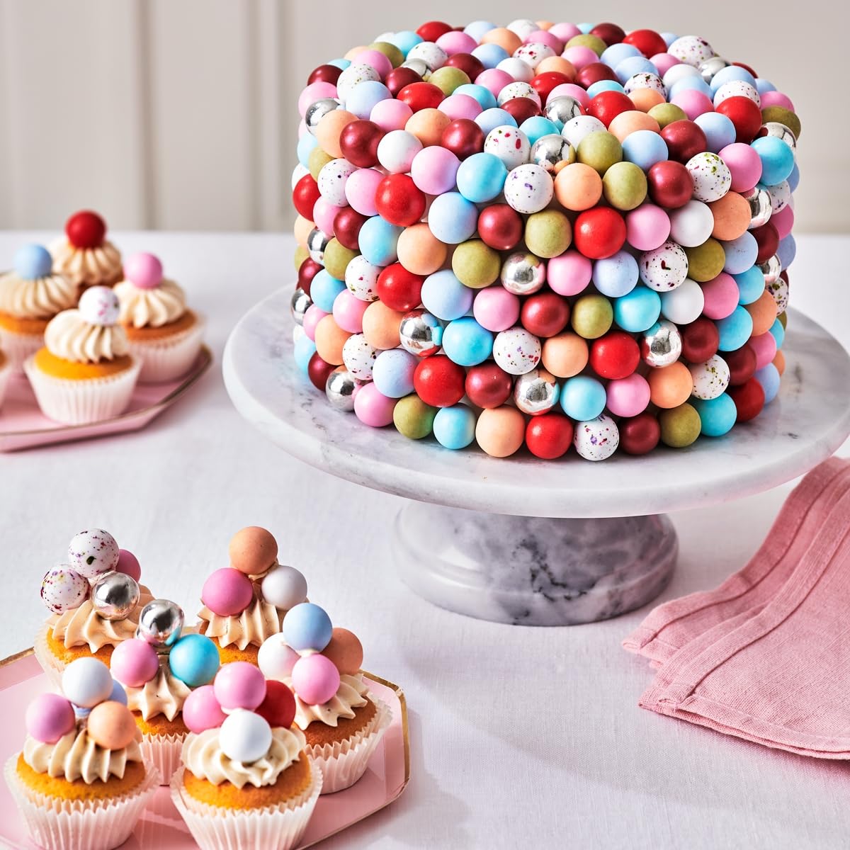 FunCakes Choco Crispy Balls - Girly Glam - Decoraciones Comestibles de Chocolate, Perfecto para Decorar Tartas, Magdalenas, Bizcochos y Pasteles - Decoración de Tartas, Pastelería - 60g