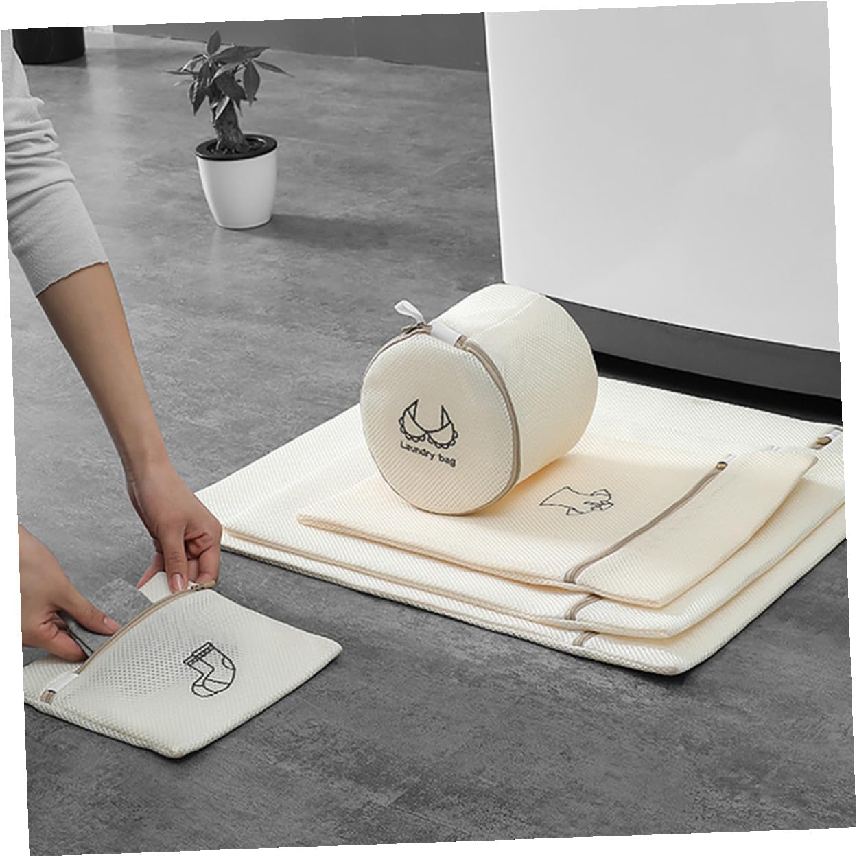 Set di Sacchetti per Biancheria 6 Pezzi in Poliestere | Rete Fine Beige, per Lavatrice e Viaggio, Riduce lo Sbiadimento e Aiuta a Mantenere la Forma