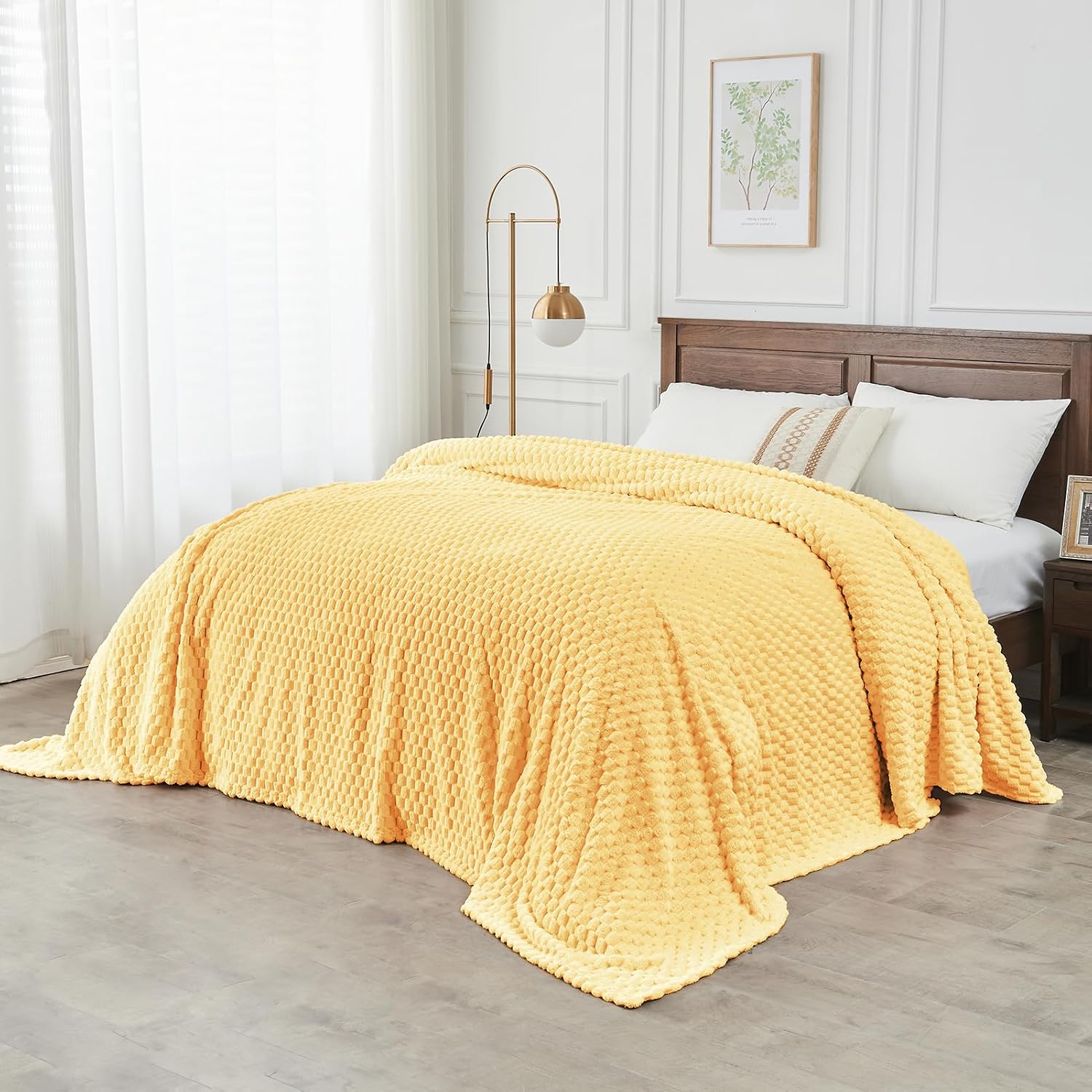 Oversized King Blanket 120" x120" Seamless Extra Large Bed Blanket 10' x 10' Super Soft Plush Fuzzy Huge Blankets for Couch Office Sofa, Yellow